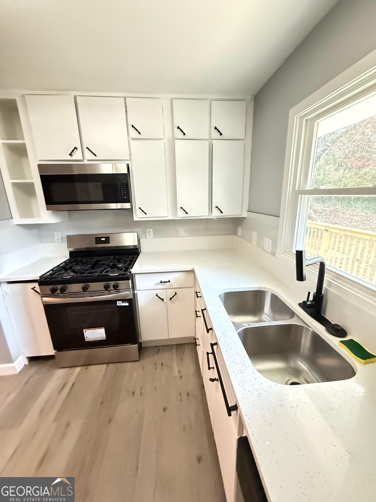 2242 Chamois Court Decatur, GA 30035 - Photo 4 of 11