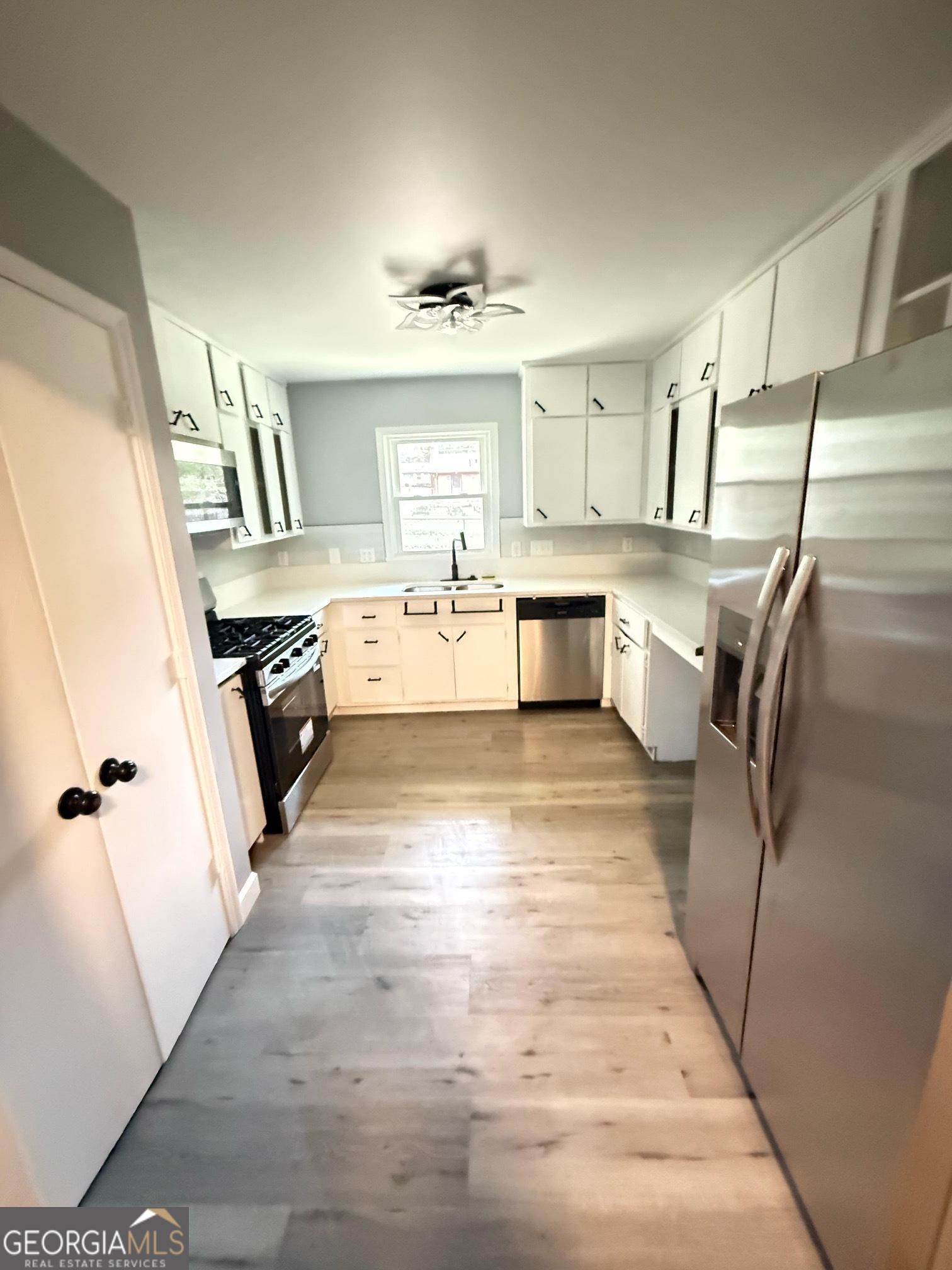 2242 Chamois Court Decatur, GA 30035 - Photo 7 of 11