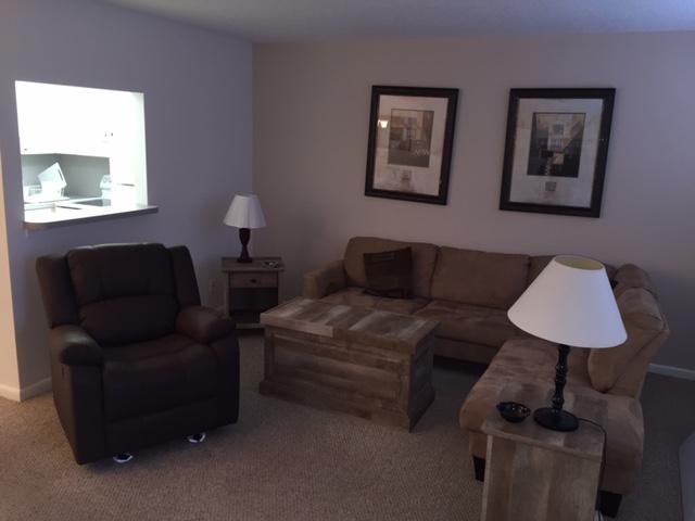 188 Fanshaw East, Unit 188E Boca Raton, FL 33434 - Photo 7 of 9 CV Living Room