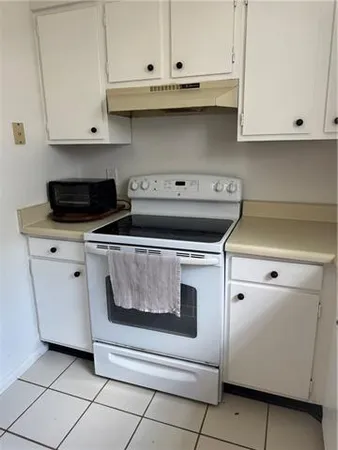 $1,350 | 725 Heavens Drive, Unit 3, Mandeville, LA 70471