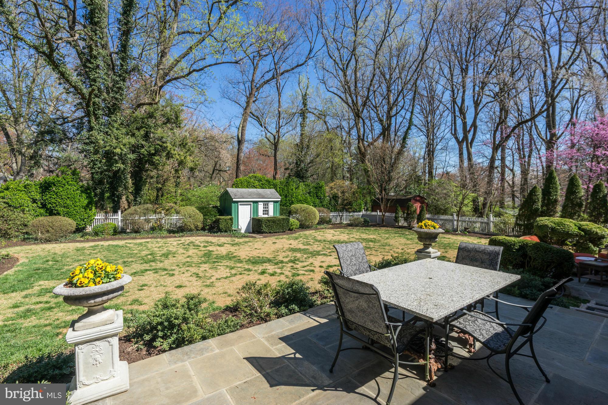 2411 Barbour Road Falls Church, VA 22043 - Photo 26 of 29 Exterior (Rear)