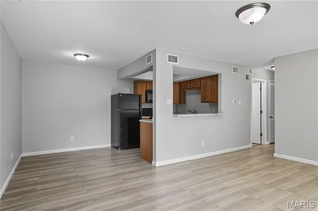 $6,400,000 | 11542 Concord Village Avenue, St. Louis, MO 63128