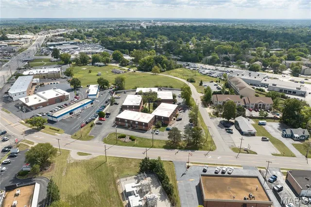 $6,400,000 | 11542 Concord Village Avenue, St. Louis, MO 63128