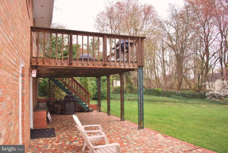 6721 Bulkley Road Lorton, VA 22079 - Photo 14 of 14 Deck and patio