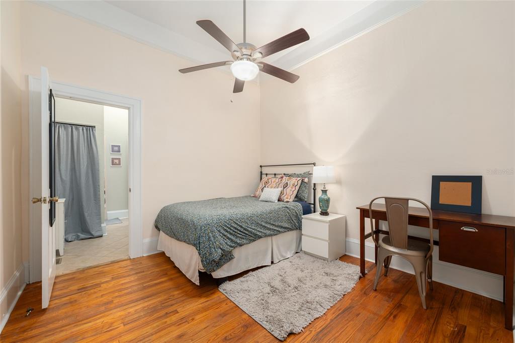 240 Southwest 3rd Street Gainesville, FL 32601 - Photo 23 of 74