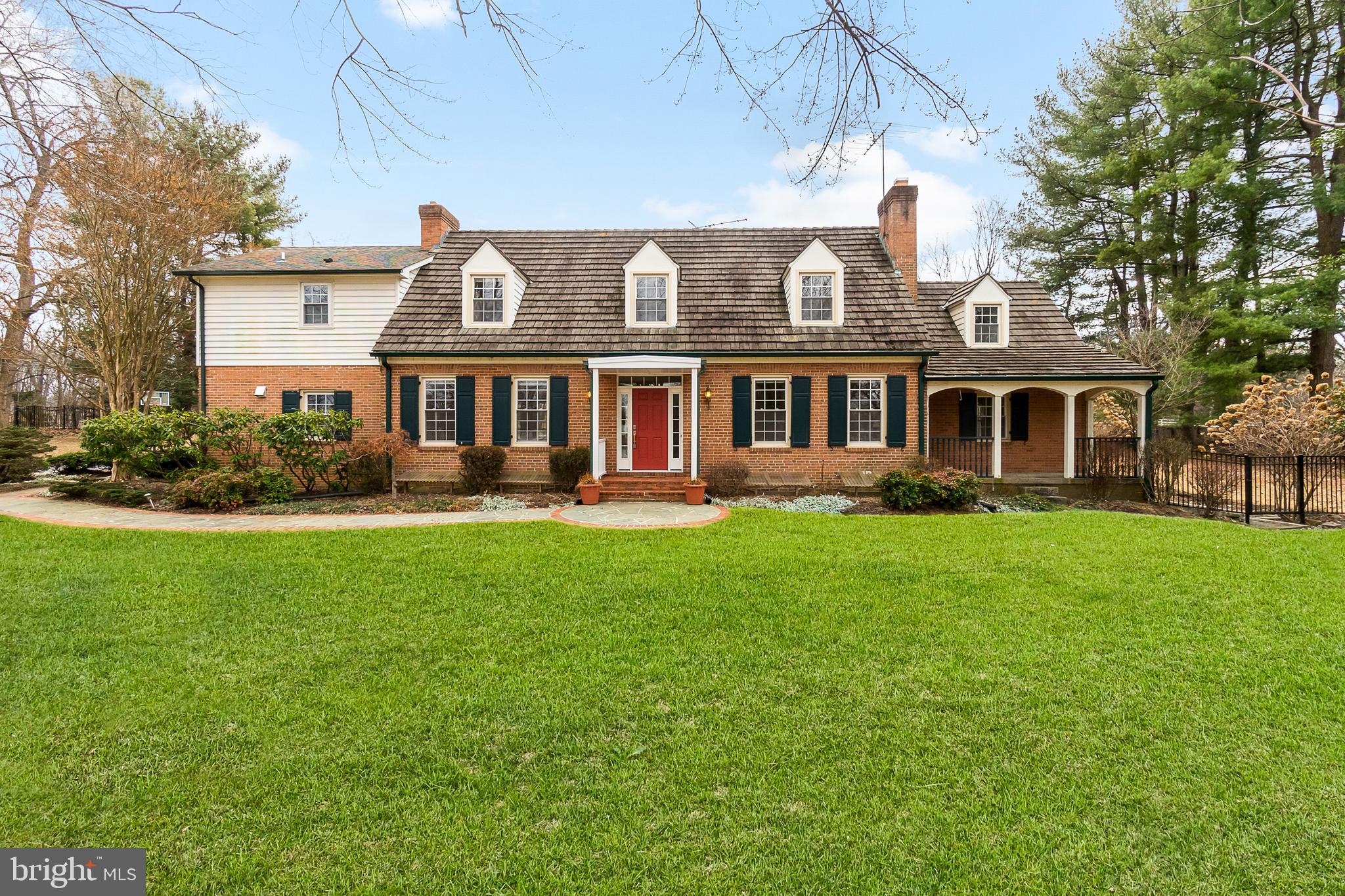 10711 Lockland Road Potomac, MD 20854 - Photo 1 of 43 Gallery Image 1