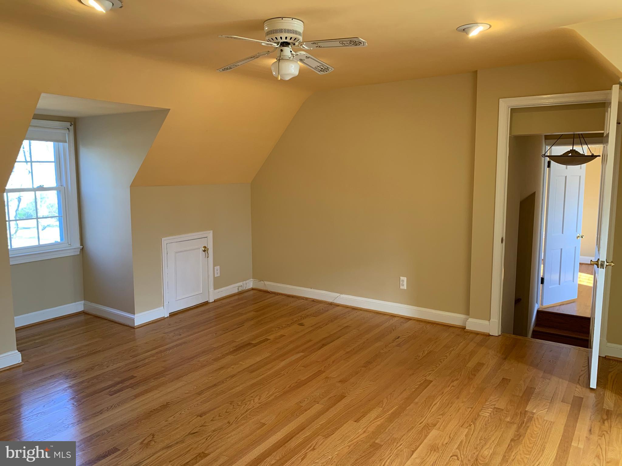 10711 Lockland Road Potomac, MD 20854 - Photo 24 of 43 Gallery Image 24