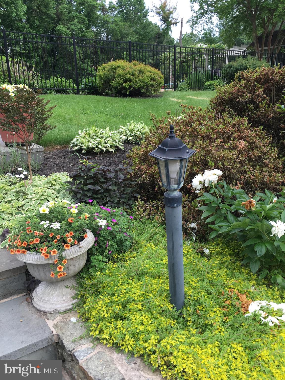 10711 Lockland Road Potomac, MD 20854 - Photo 31 of 43 Gallery Image 31