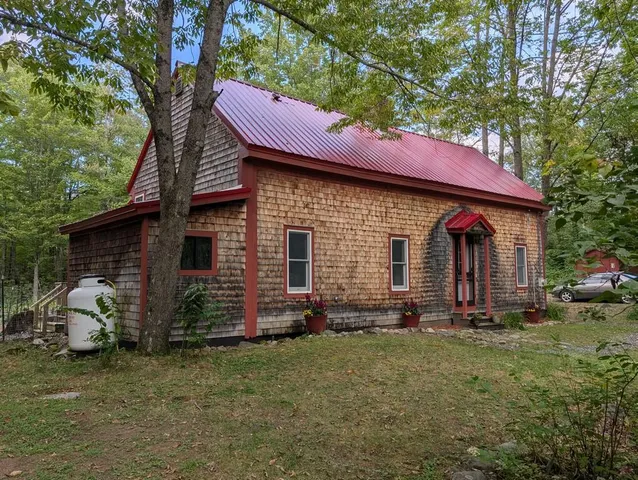$260,000 | 38 Drury Road, Solon, ME 04979