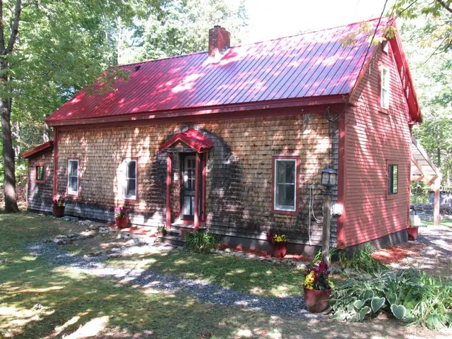 $260,000 | 38 Drury Road, Solon, ME 04979