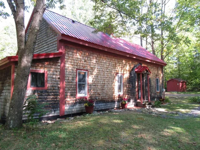 $260,000 | 38 Drury Road, Solon, ME 04979