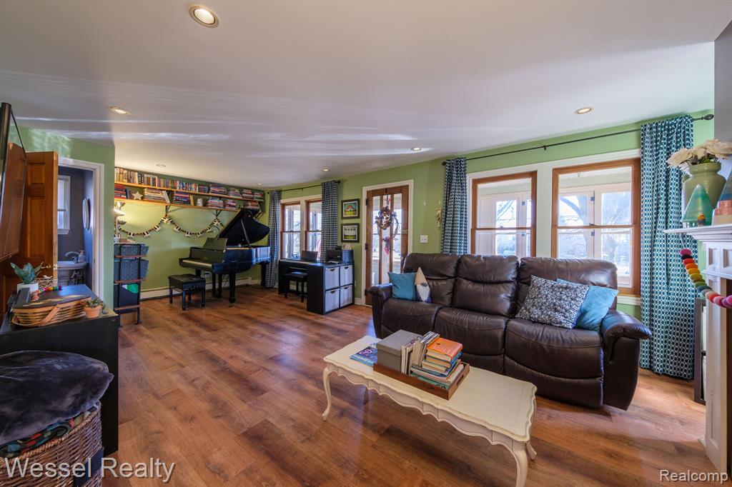 303 Morton Street Romeo, MI 48065 - Photo 7 of 38