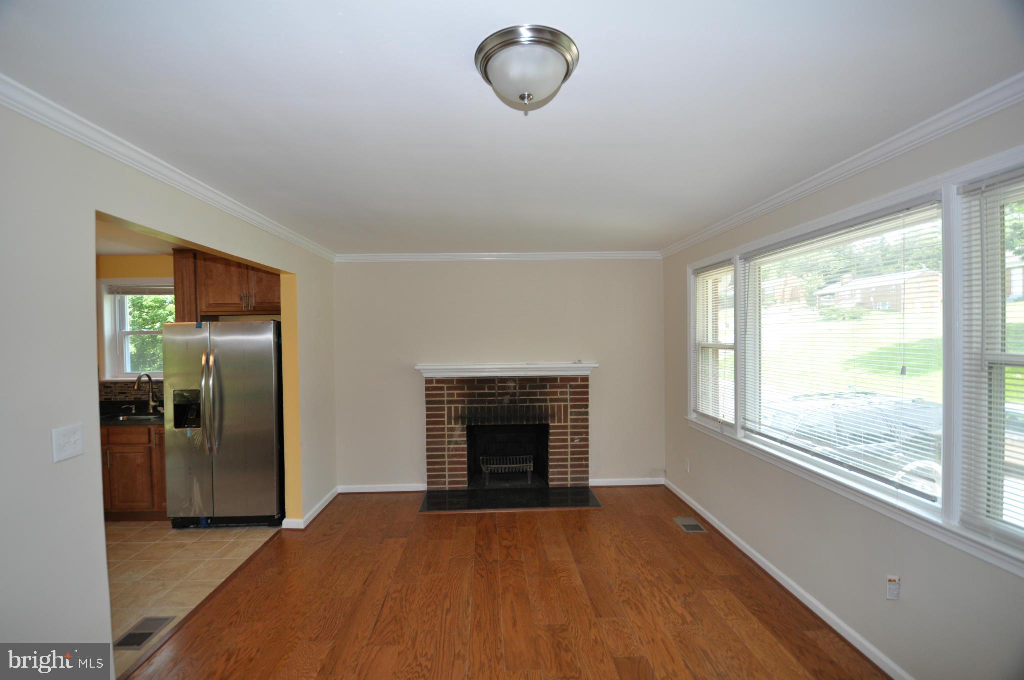 5701 Keppler Road Temple Hills, MD 20748 - Photo 3 of 8 Living Room