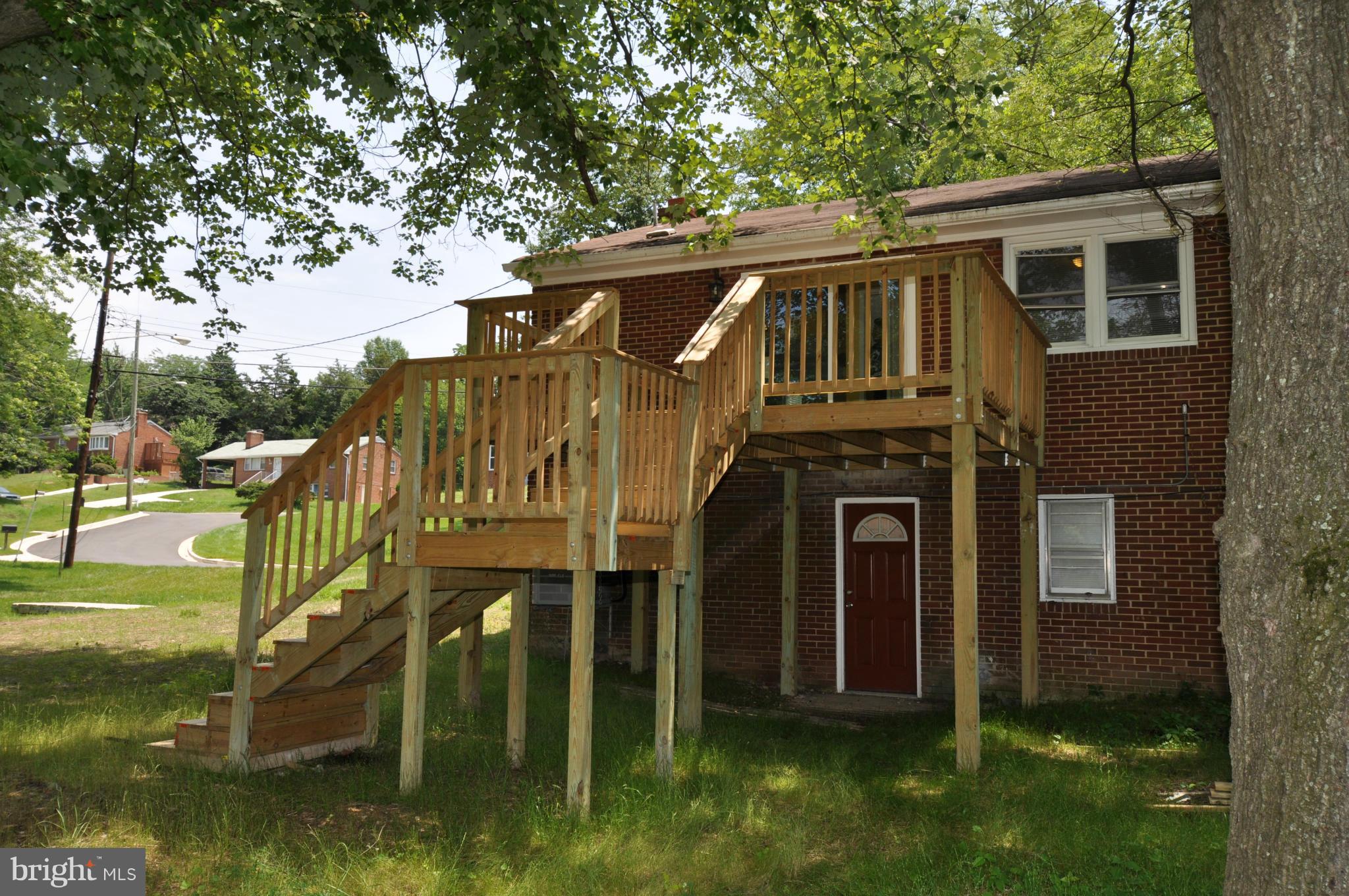 5701 Keppler Road Temple Hills, MD 20748 - Photo 7 of 8 Exterior (Rear)