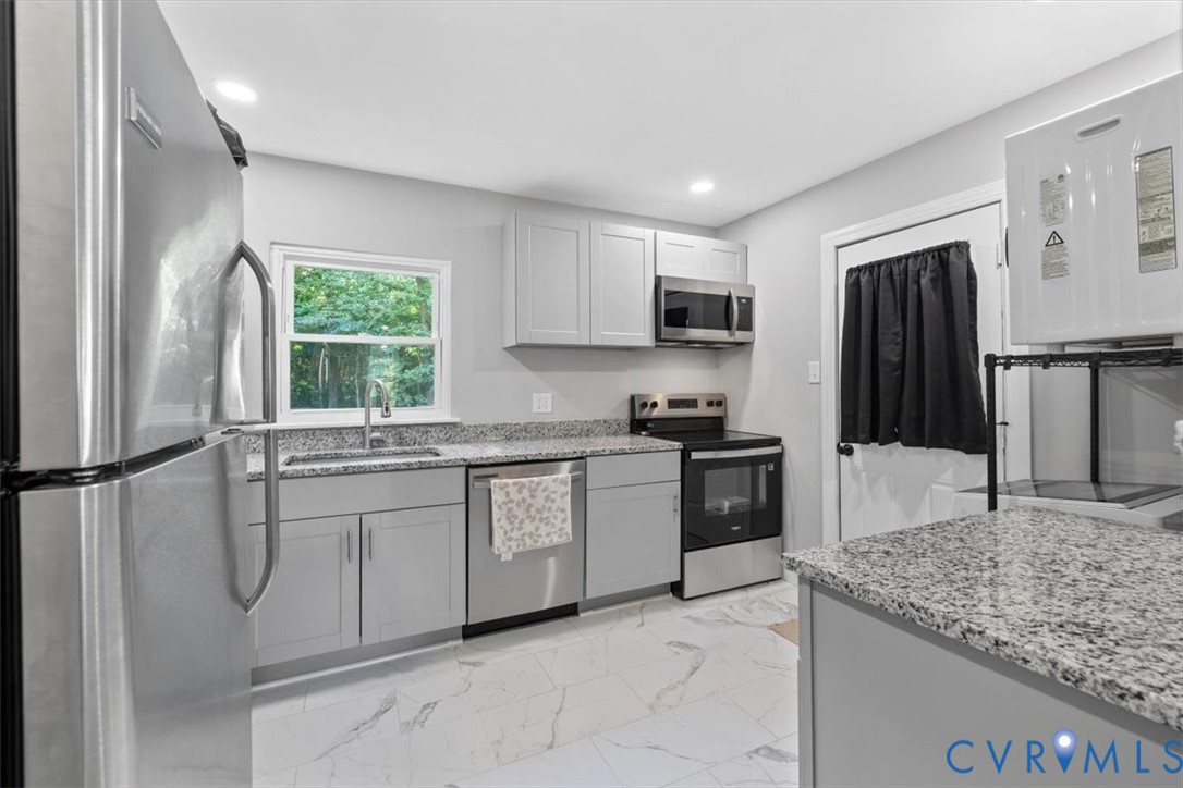 2459 Osborne Road Chester, VA 23831 - Photo 7 of 18