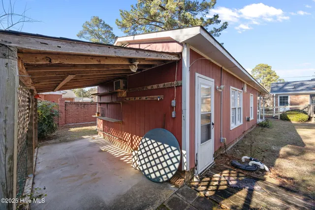 $285,000 | 1206 West Highland Avenue, Kinston, NC 28501