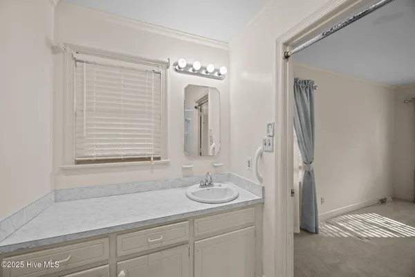 $265,000 | 1206 West Highland Avenue, Kinston, NC 28501