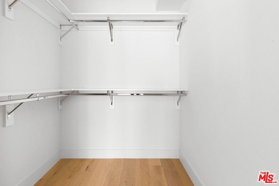 736 Parkman Avenue Los Angeles, CA 90026 - Photo 30 of 34 a view of small space