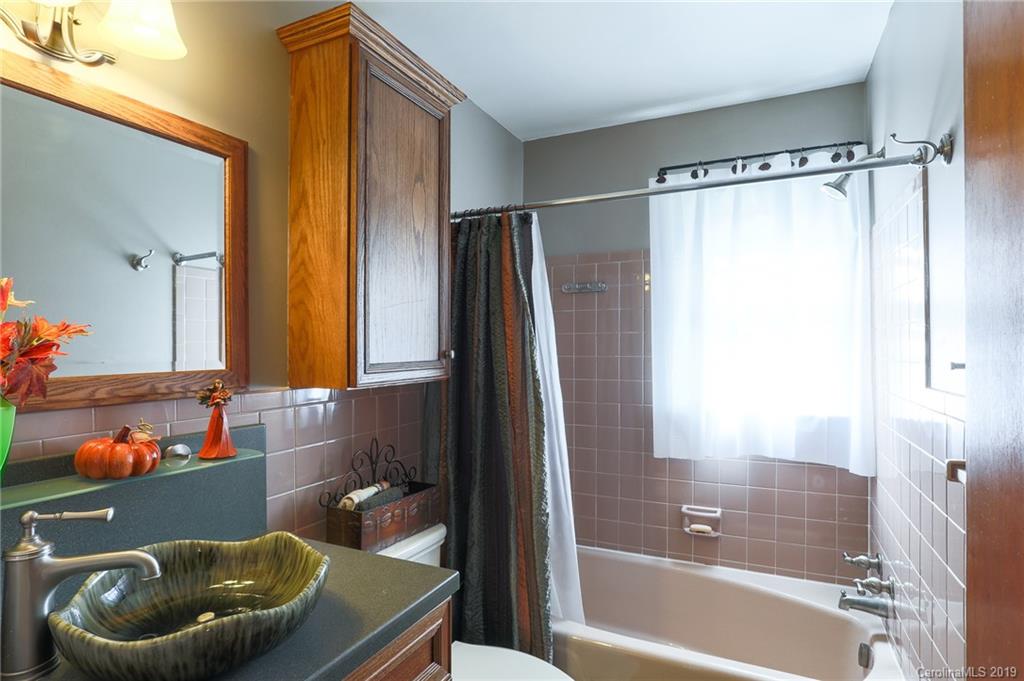 9 Sedgefield Road Candler, NC 28715 - Photo 26 of 37 Gallery Image 26