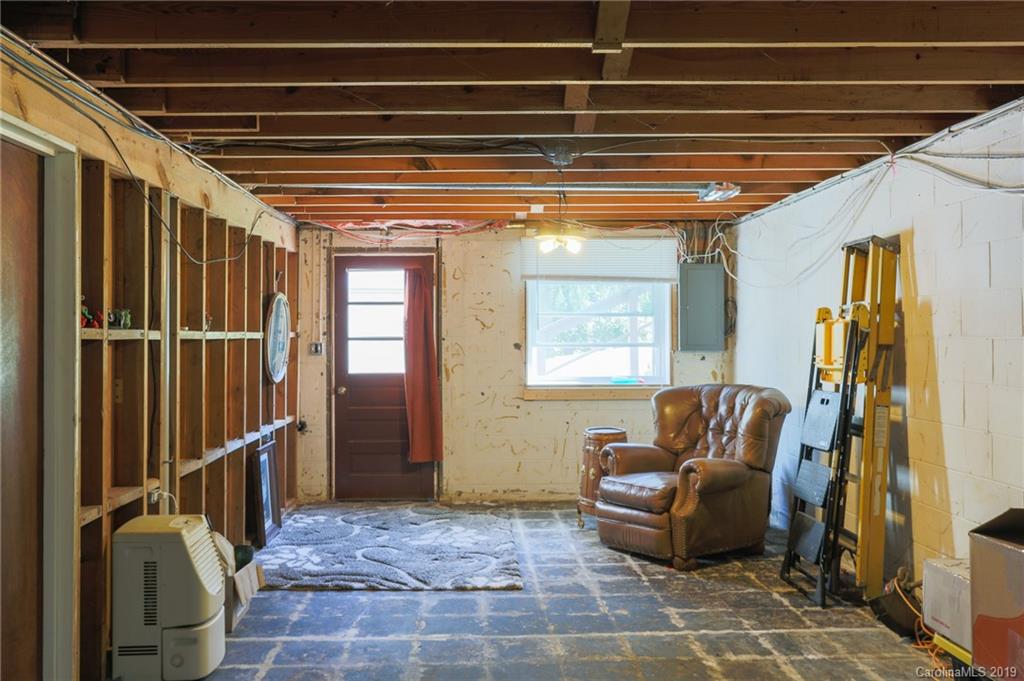 9 Sedgefield Road Candler, NC 28715 - Photo 27 of 37 Gallery Image 27