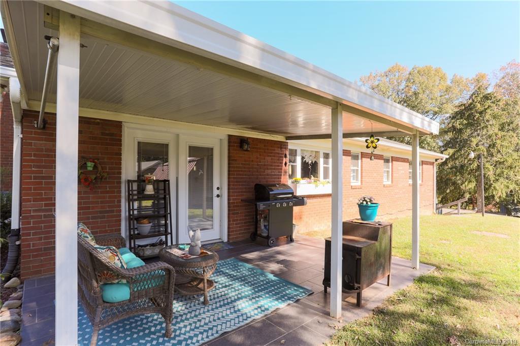 9 Sedgefield Road Candler, NC 28715 - Photo 31 of 37 Gallery Image 31