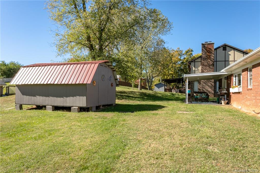9 Sedgefield Road Candler, NC 28715 - Photo 36 of 37 Gallery Image 36