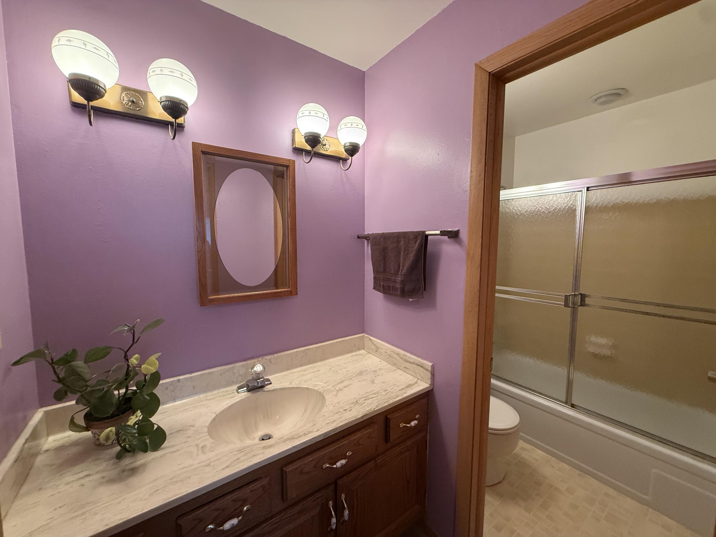 6324 South 20th Street Milwaukee, WI 53221 - Photo 19 of 35 IMG_0220