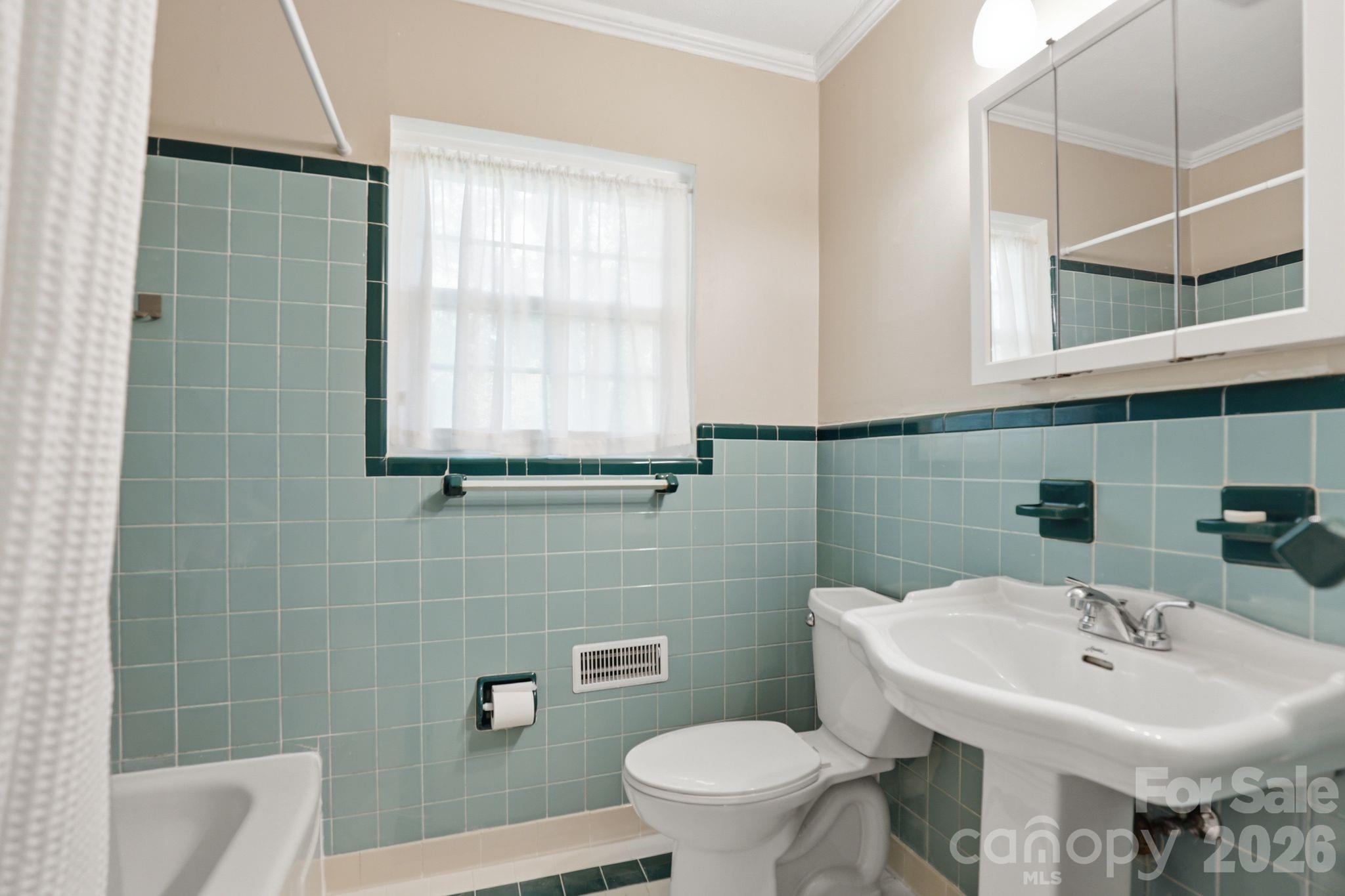 810 Brockbank Road Charlotte, NC 28209 - Photo 18 of 37