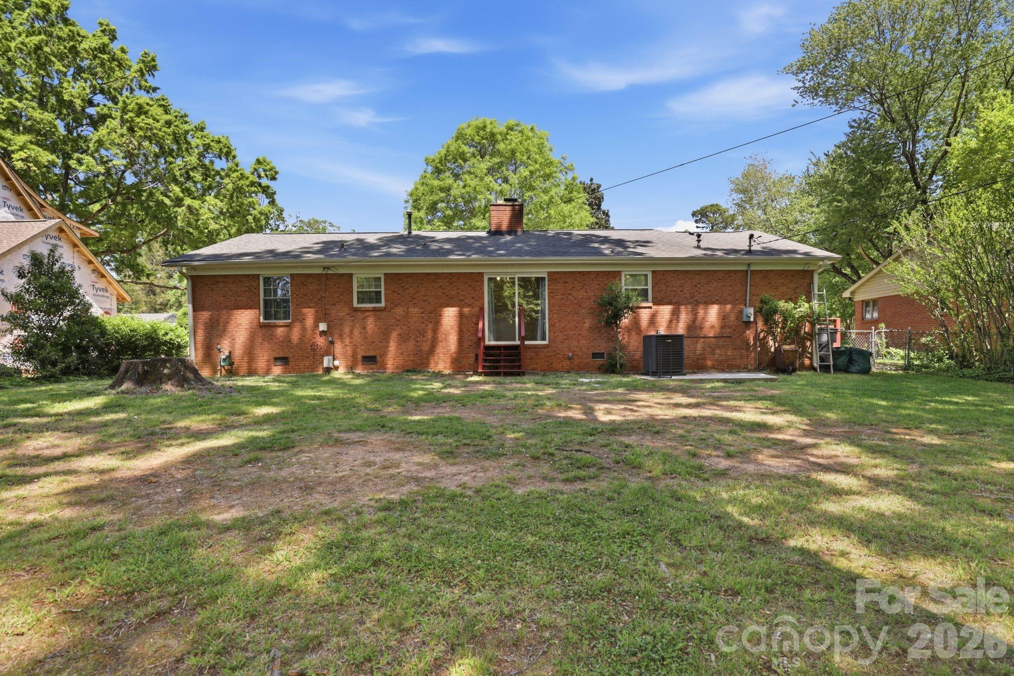 810 Brockbank Road Charlotte, NC 28209 - Photo 28 of 37