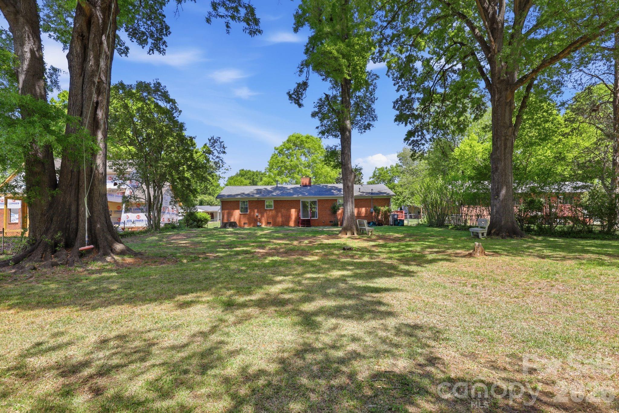 810 Brockbank Road Charlotte, NC 28209 - Photo 30 of 37