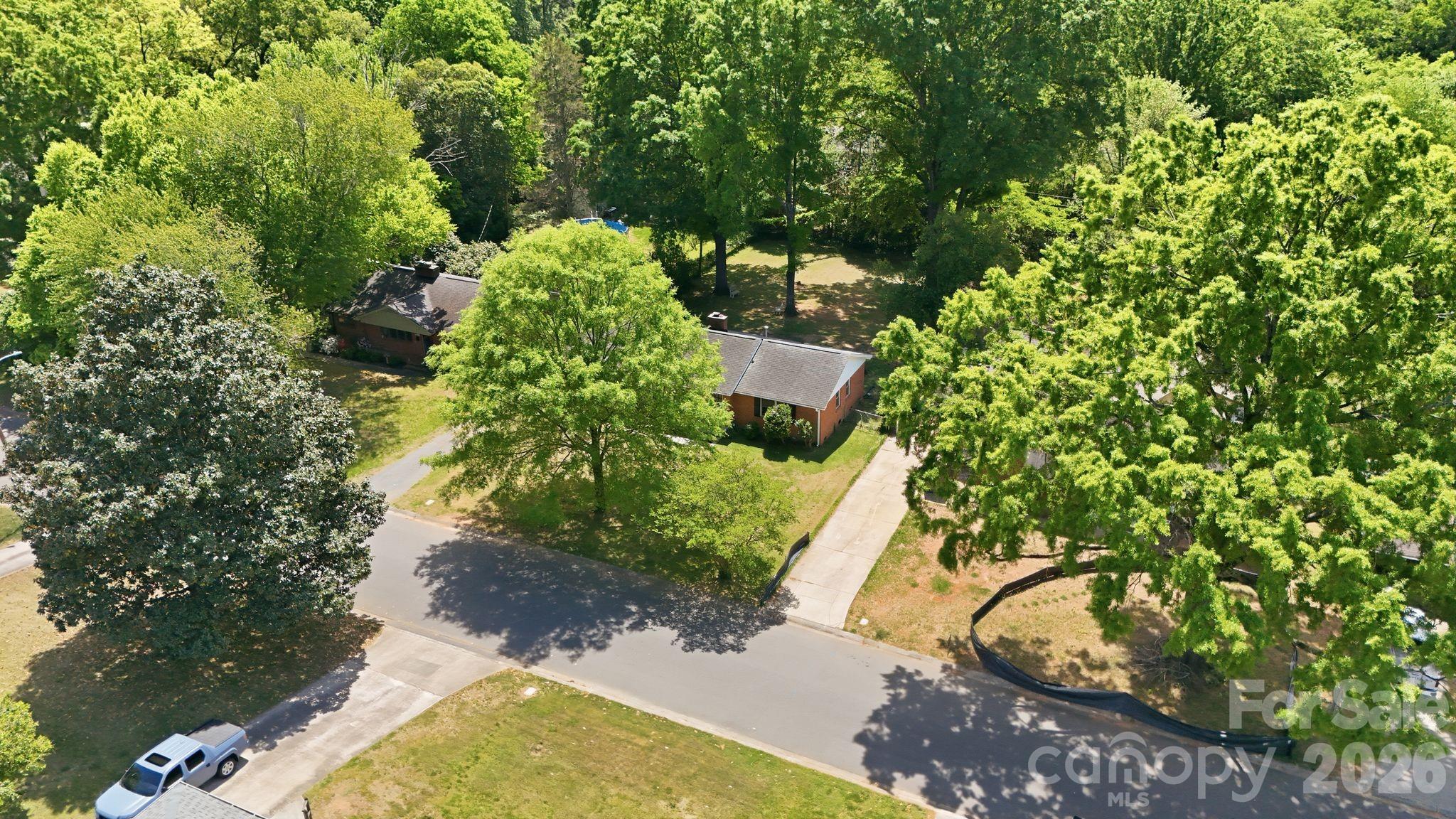 810 Brockbank Road Charlotte, NC 28209 - Photo 31 of 37