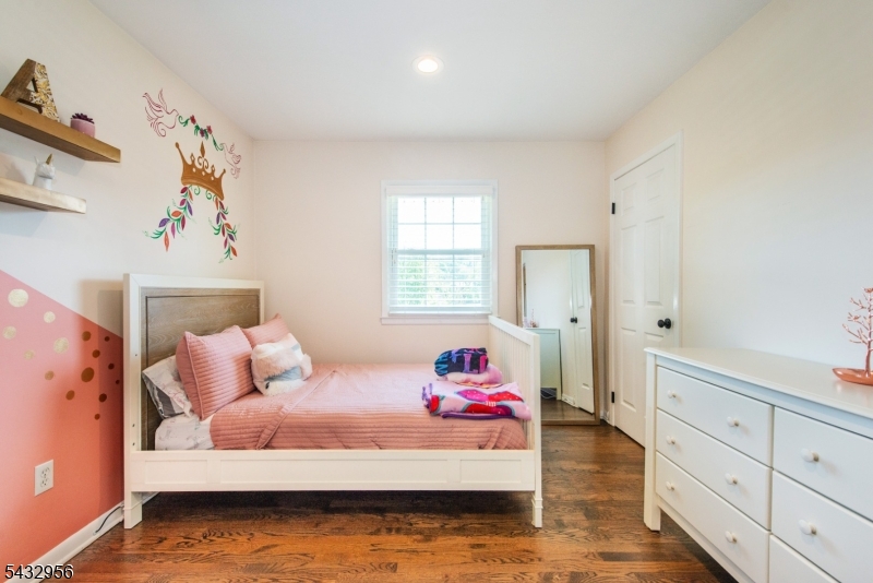 3 Knoll Road Fairfield, NJ 07004 - Photo 21 of 38