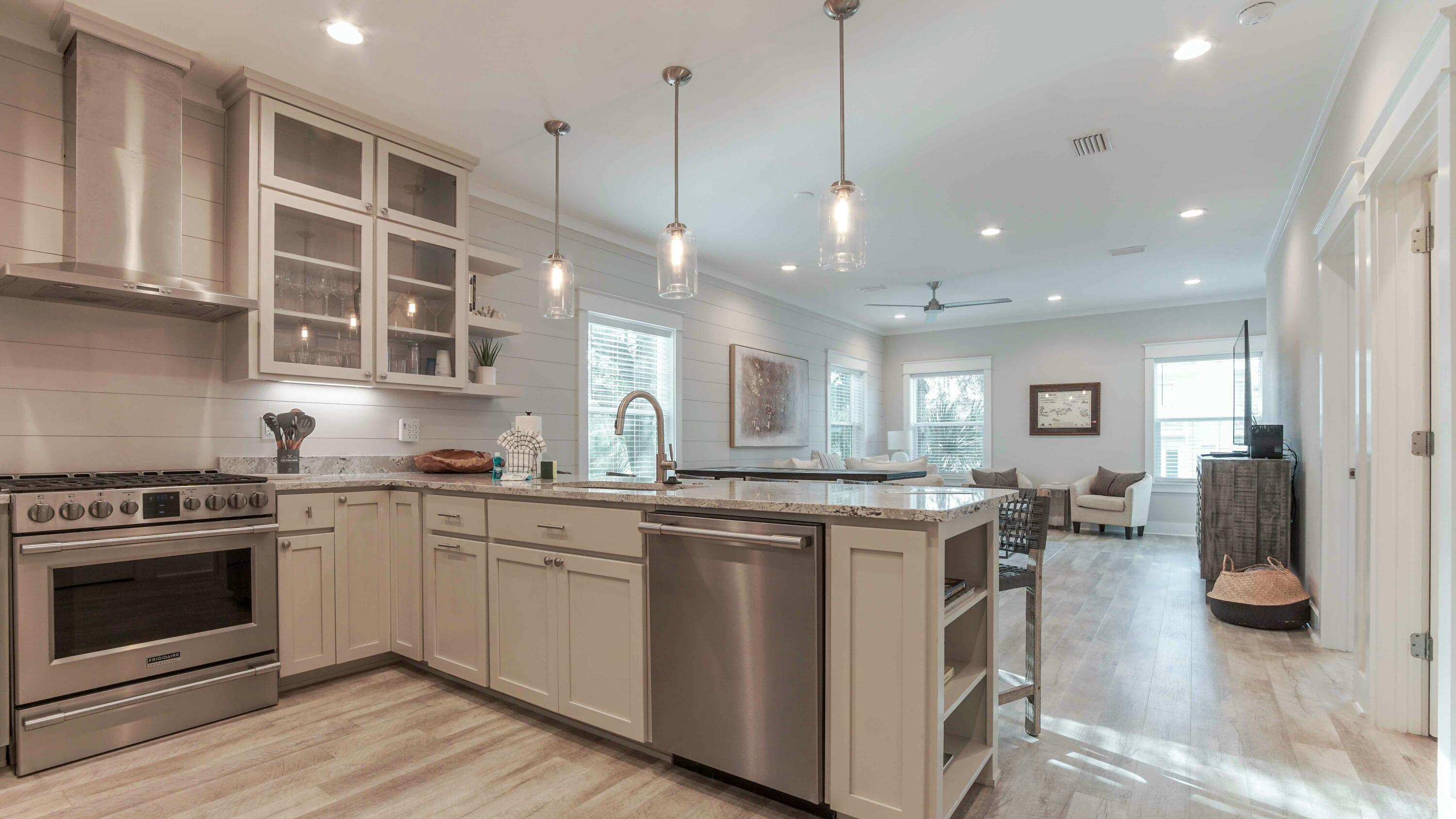 10 Snapper Street Santa Rosa Beach, FL 32459 - Photo 7 of 38 Updated, elgant kitchen w/ GAS STOVE