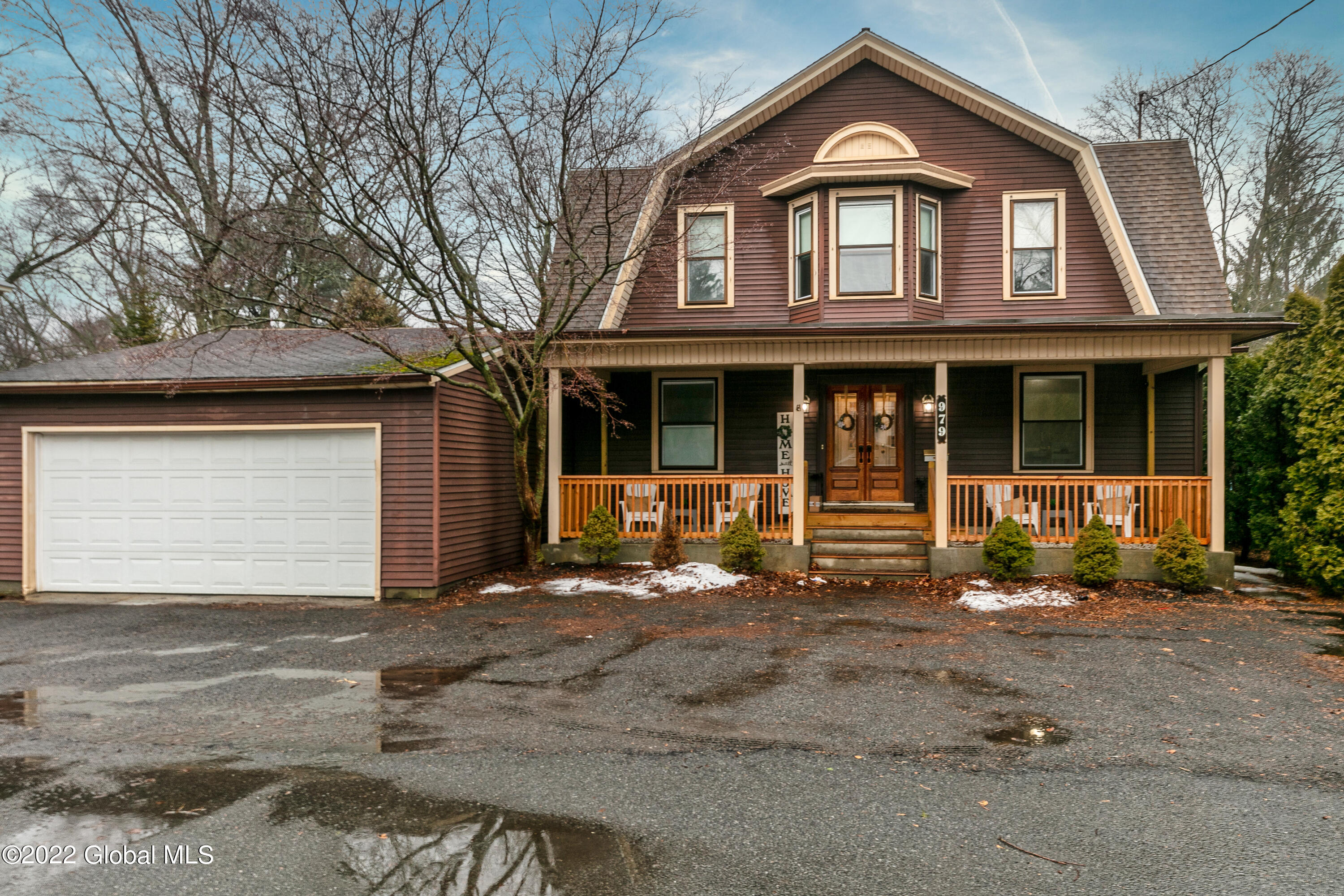 979 Balltown Road Niskayuna, NY 12309 - Photo 1 of 18 1 (1)