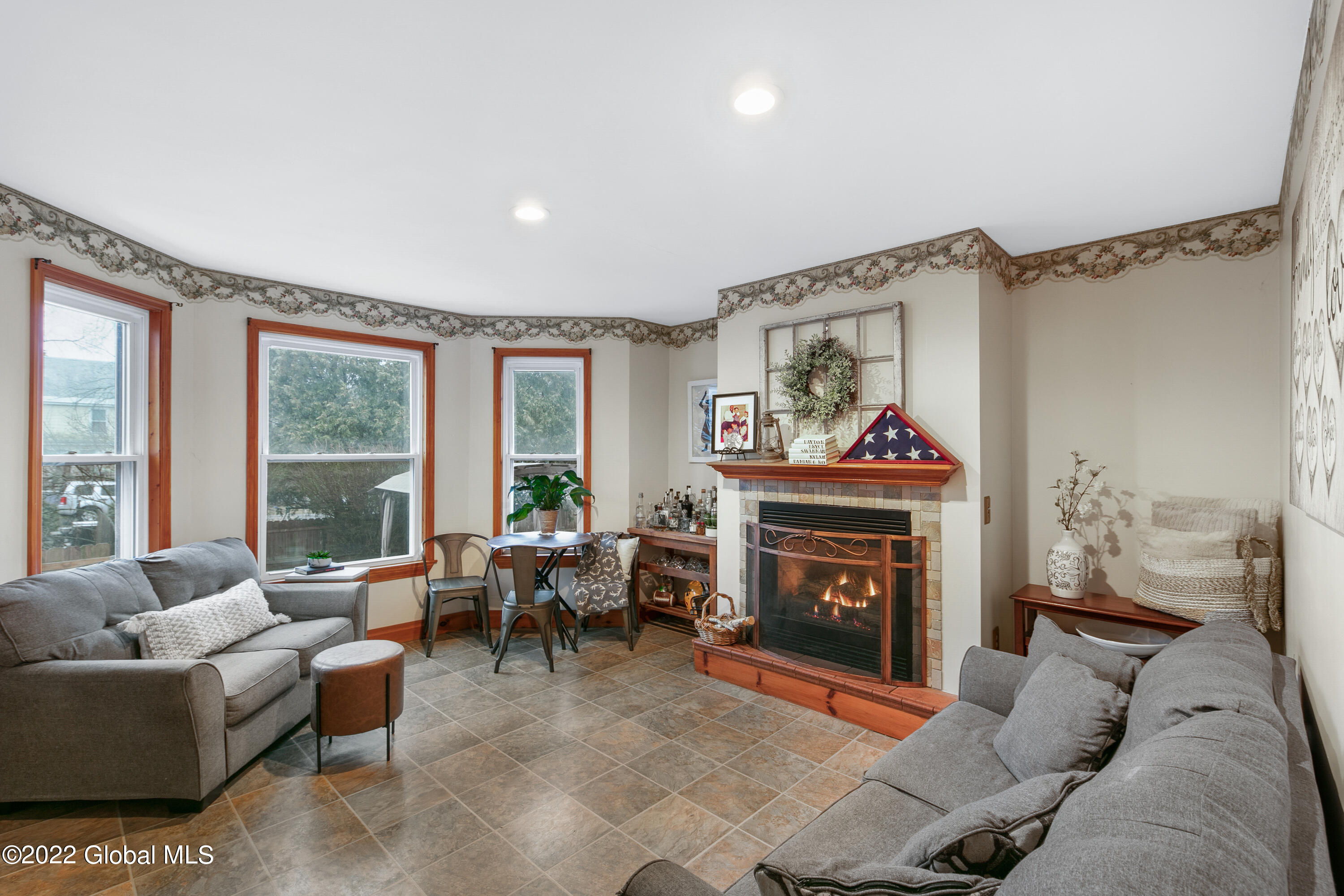 979 Balltown Road Niskayuna, NY 12309 - Photo 8 of 18 1 (8)