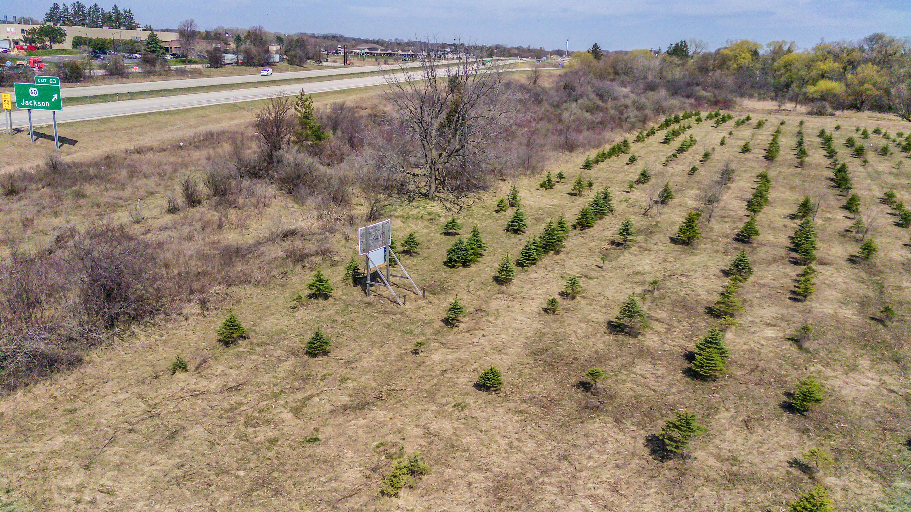 3555 County Highway Jackson, WI 53037 - Photo 5 of 14 FIMI0113
