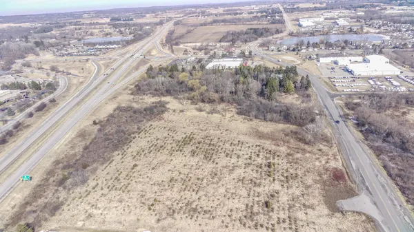 $499,900 | 3555 County Highway, Jackson, WI 53037