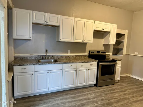 $1,500 | 71 Watervliet Avenue, Unit 1, Albany, NY 12206