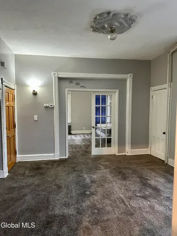 $2,000 | 71 Watervliet Avenue, Unit 1, Albany, NY 12206