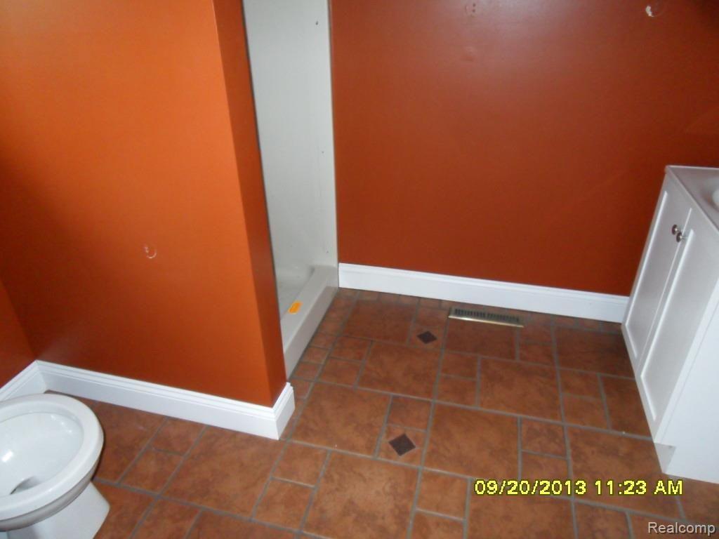9990 Webb Road Goodells, MI 48027 - Photo 3 of 18 bath - master.jpg