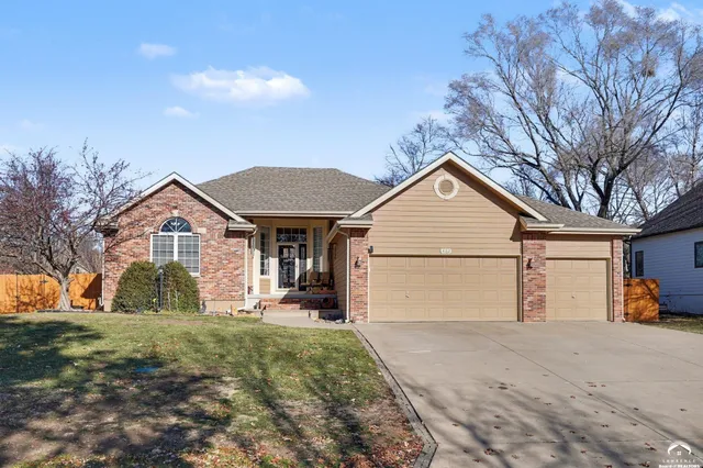 $450,000 | 4182 Blackjack Oak Drive, Lawrence, KS 66047