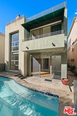 $15,000 | 143 Union Jack Mall, Marina del Rey, CA 90292