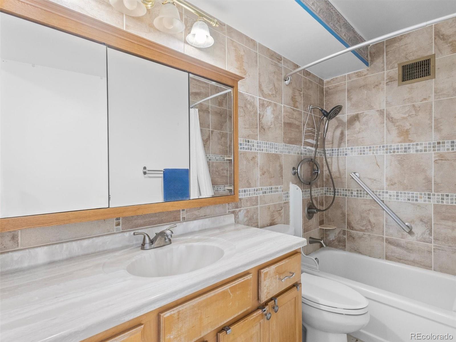 9155 Center Avenue, Unit 2B Denver, CO 80247 - Photo 13 of 20
