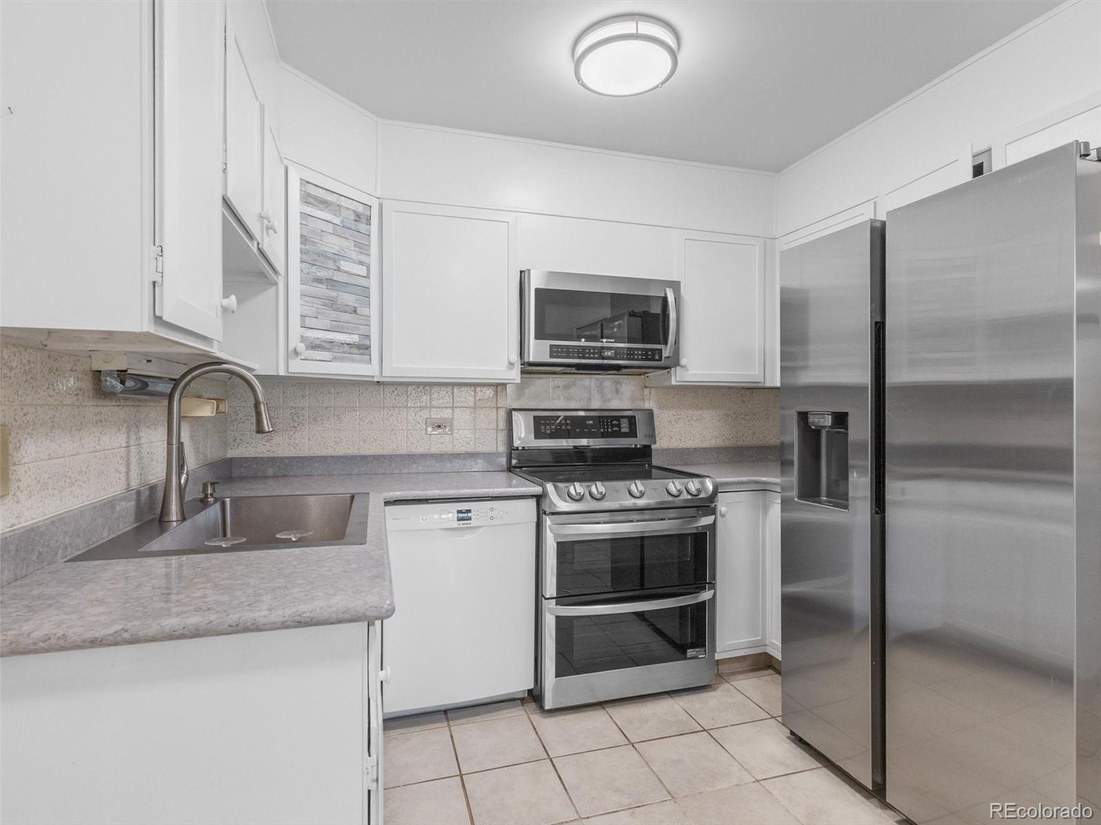 9155 Center Avenue, Unit 2B Denver, CO 80247 - Photo 16 of 20