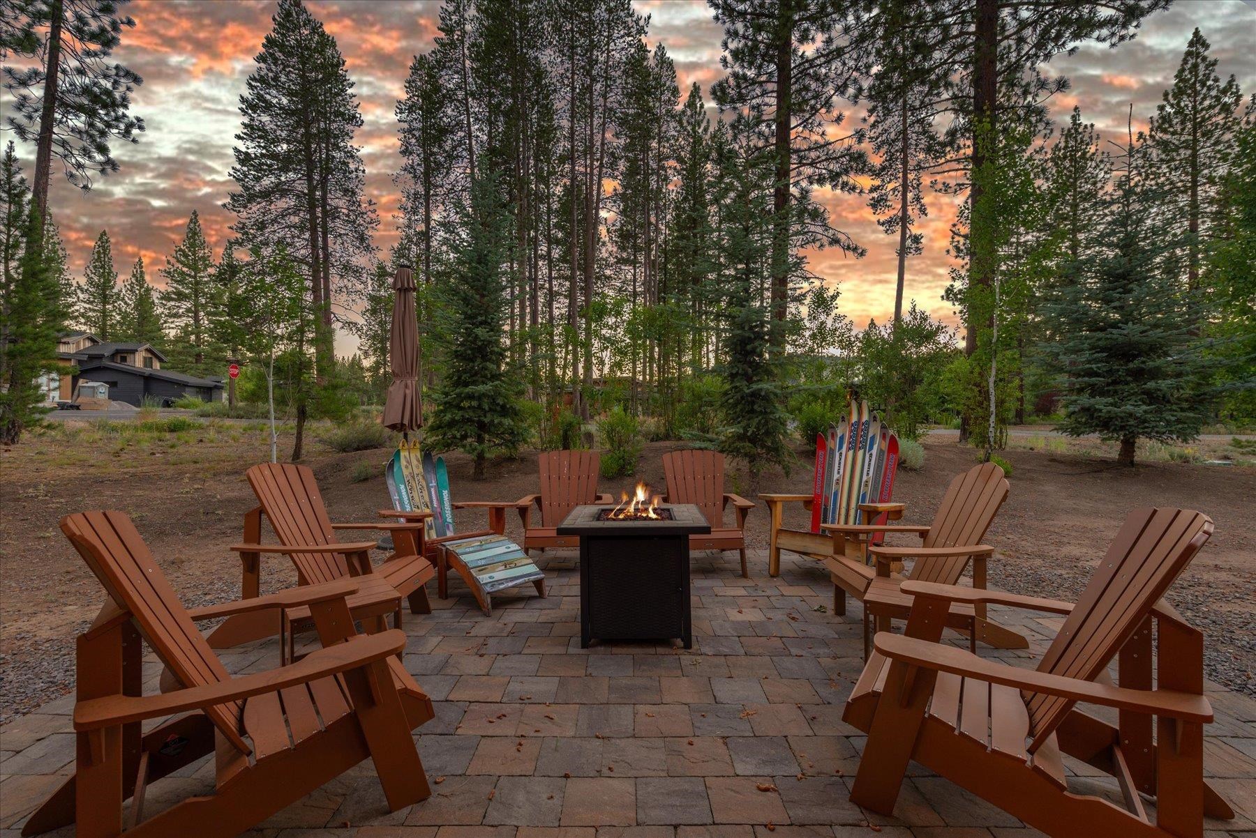 11090 Henness Road Truckee, CA 96161 - Photo 5 of 28