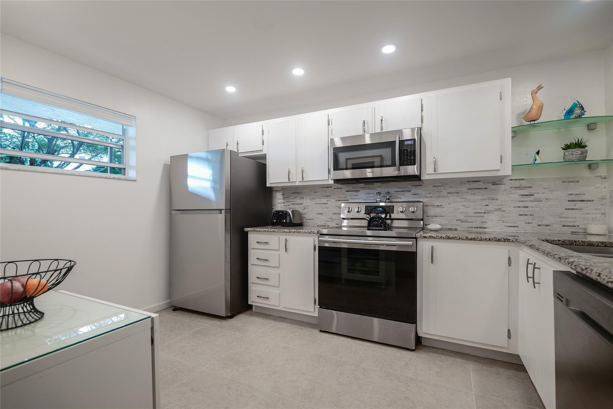 3930 Inverrary Boulevard, Unit 104D Lauderhill, FL 33319 - Photo 13 of 57 Photo 13