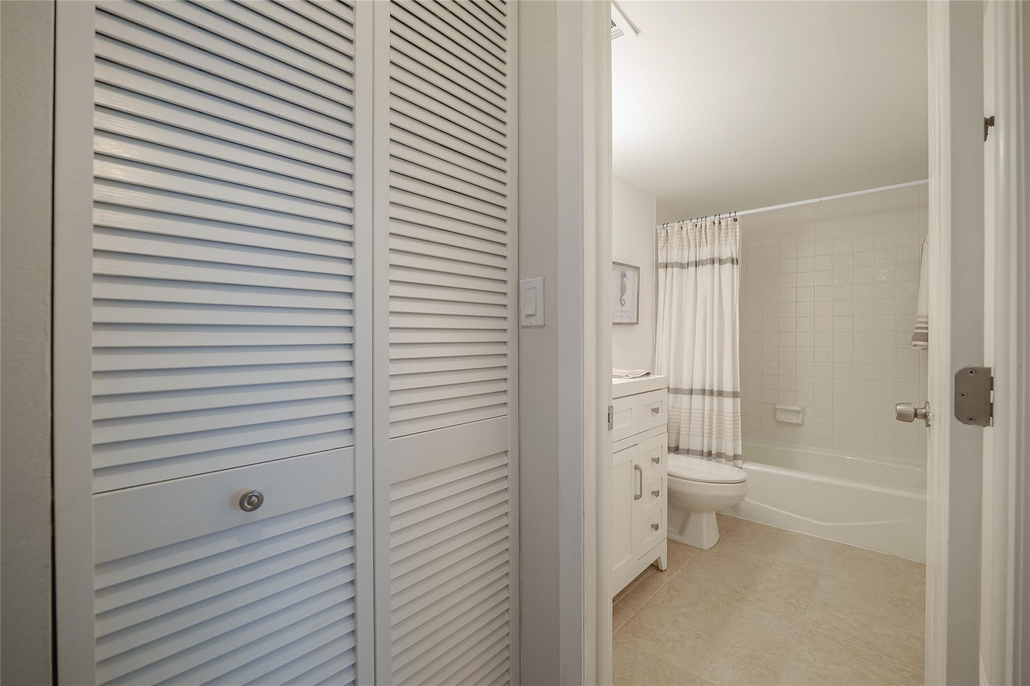 3930 Inverrary Boulevard, Unit 104D Lauderhill, FL 33319 - Photo 35 of 57 Photo 35