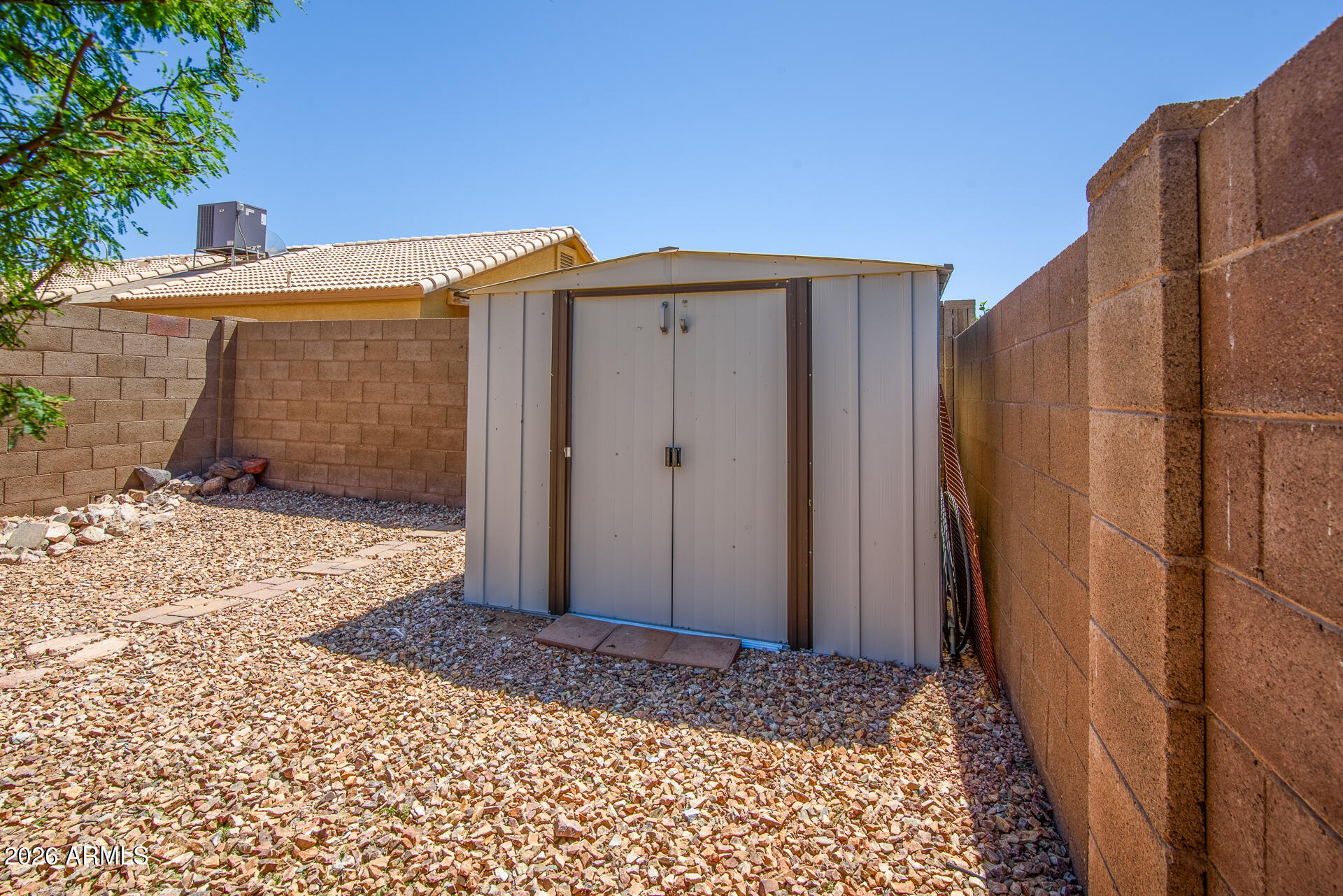 1843 West Renaissance Avenue Apache Junction, AZ 85120 - Photo 22 of 23