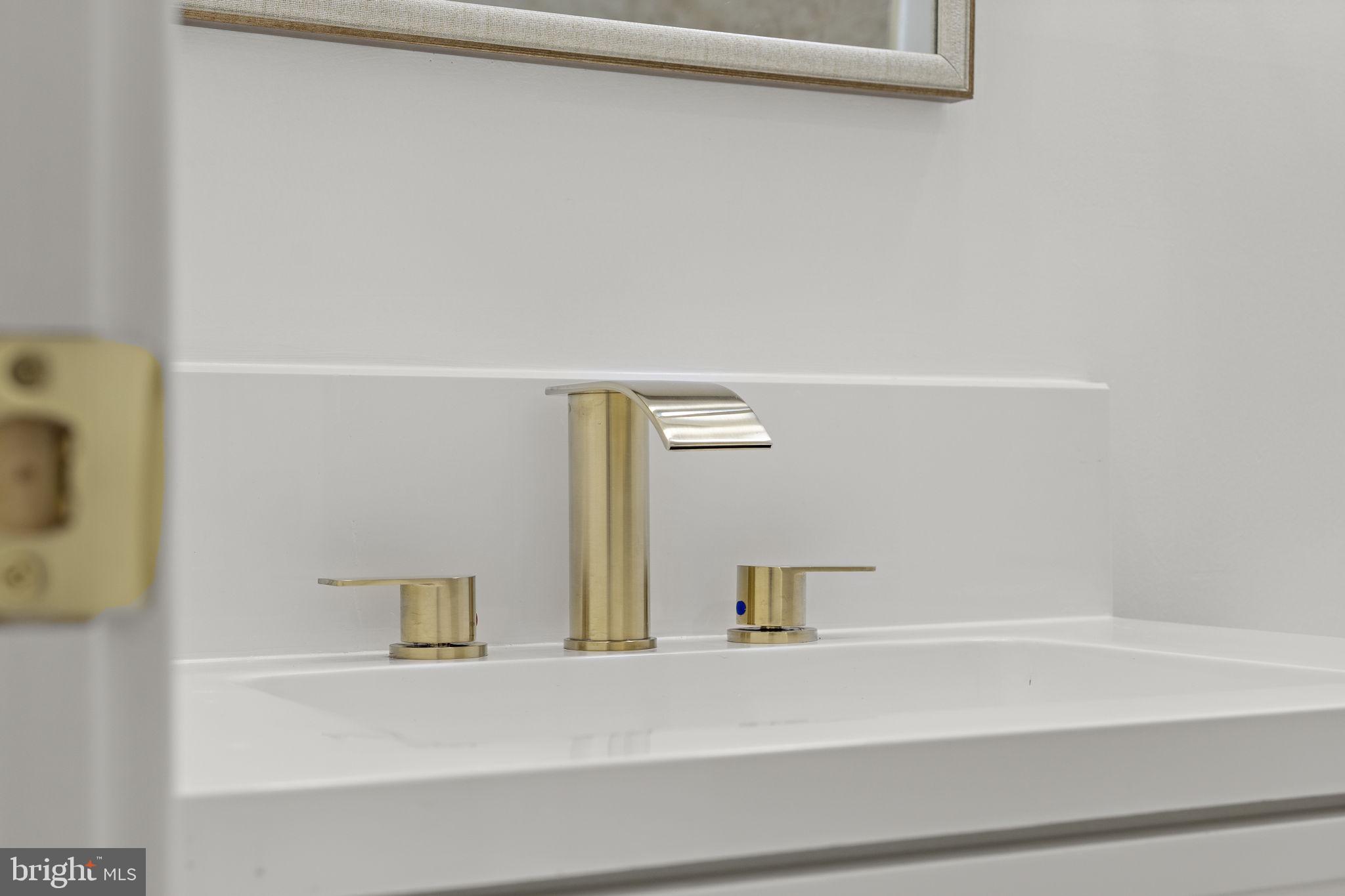 19605 Gunners Branch Road, Unit D Germantown, MD 20876 - Photo 23 of 36 a bathroom with a bathtub