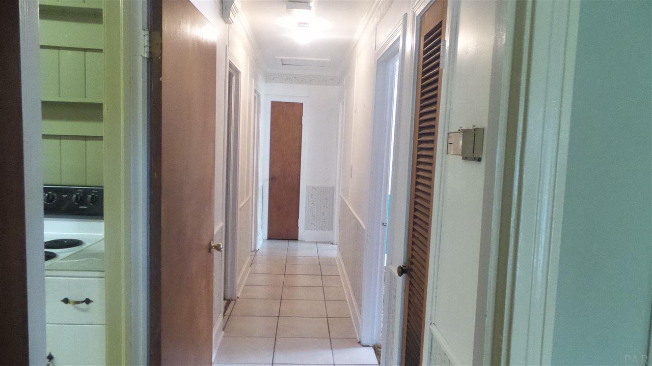 113 Cloverdale Road Atmore, AL 36502 - Photo 17 of 41